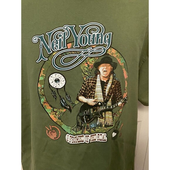 2015 NEIL YOUNG Promise Of The Real Tour T-Shirt 2XL Concert Green Red Rocks EUC - Picture 4 of 7